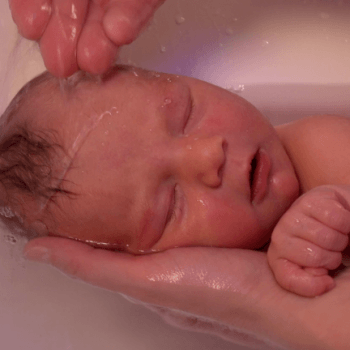Le Thalasso Bain Bébé, un rituel de bain unique pour votre bébé à découvrir à la Clinique Générale d'Annecy ! 